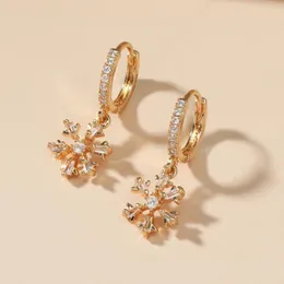 Hoopörhängen Guldfärg 925 Silverörhängen Stud Snowflake Form Crystal Drop Par Lyxig strass kvinnor modemängder