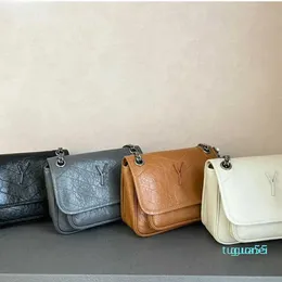 Designer 4 Color Shoulder Bags Classic Letter Messenger Bag Flap Chain Luxurys Handbag Leather Solid Color Crossbody Square Lady Purse