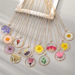 Pendant Necklaces Fancy Unique Artificial Eternal Flower For Women Delicate Daisy Rose Dried Plant Clavicle Chain Wedding Party J