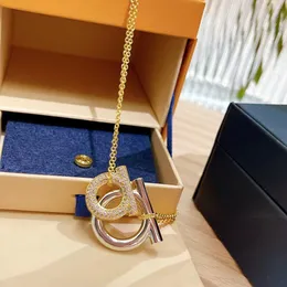 Luxus-Designer-Anhänger-Halsketten der Marke F für Frauen, 18 Karat Gold, glänzender Kristall, Bling-Diamant, Kreuzkette, Halskette, Schmuck, Geschenk