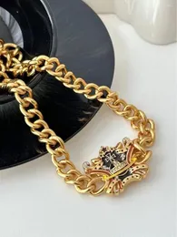 Choker French Vintage Romantic Crown Necklace