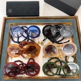 2023 Novo designer de luxo, óculos de sol Individionity Ins Mesma moda feminina Double c Circle Frame Chain Sunglasses CH5489