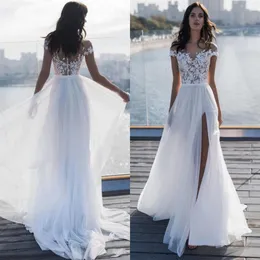 Yeni Gel Boho Beach Gelinlik 2022 Sheer Boyun Kapağı Düğmesi Dantel Aplikes Bir Çizgi Tarafı Bölünmüş Gelin Gowns Vestido De N241Q