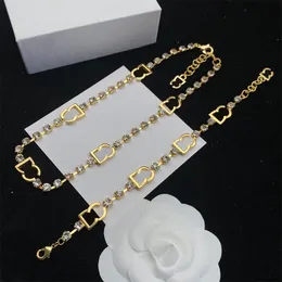 Colar de Corrente Banhado a Ouro Feminino Pulseira Diamante Esqueleto Letra Conjunto de Cocar Clássico Elegante Vintage Luxo Festa Jóias