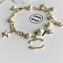 Armband designer armband lyx charm armband för kvinnor armband pärlor mode trend ornament armband fest födelsedagspresenter trevligt