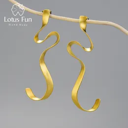 Stud Lotus Fun Minimalizm spiralne zakrzywione długie kolczyki dla kobiet Prezent Reail 925 Srebrny Srebrny Niezwykłe projektowanie biżuterii 230731