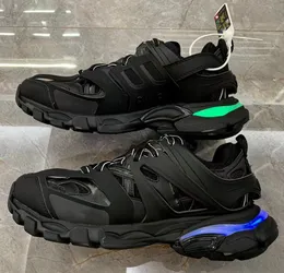 Designer utomhusskor spårtränare sneakers toppkvalitet designer kvinnor skor 11 ljusläge växla led lyser upp skor laddningsbara personaliserade sneakers