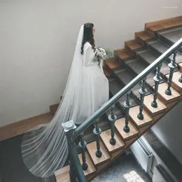 ブライダルベールの長いベールと櫛のための女性のためのシンプルな結婚式の白い象牙エレガントなアクセサリー高品質