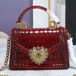 Designer Borsa a tracolla a catena Borsa a tracolla con patta quadrata Borse a tracolla da donna Modello di coccodrillo di alta qualità Pochette di moda in metallo Hasp Portafogli con fibbia magnetica