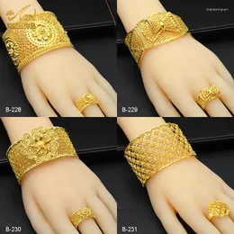 Halskette Ohrringe Set 24 Karat Goldverpackter Dubai Braut Armband Ring Nigerian Lady Gold Placer Schmuck Schmuck