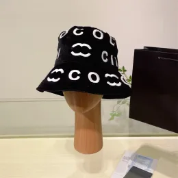 القبعة الفاخرة دلو القبعة النسائية مصممة للبيسبول كاب الكامل رسائل Casquette Fashion Velvet Fisherman Hats علامات تجارية غير رسمية Caps Vissors D238031C