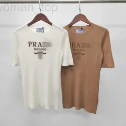 Kadınlar bluz gömlekleri tasarımcı p aile örgü yuvarlak boyun ince fit elastik alt t-shirt ipek rahat ve nefes alabilen yüksek baskı d1k7