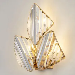 Lampade da parete Lampada a LED in cristallo Luce moderna Applique in oro di lusso Illuminazione per interni Decorazioni per la casa per il comodino del soggiorno