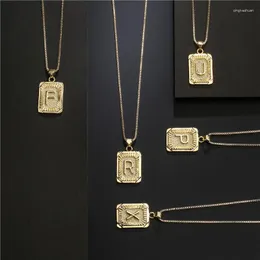 سلاسل النحاس الذهب المربع مربع قلادات أولية للنساء 26 رسائل اسم العلامة هدايا المجوهرات