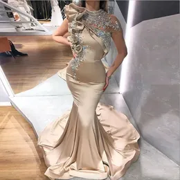 Elegant Arabic Mermaid Evening Dresses High Neck 2023 Crystals Beaded Champagne Satin Formal Occasion Gowns Ruffles Peplum Celebrity Prom Party Dress