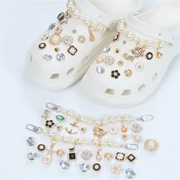 Shoe Parts Accessories Luxury Suit Charm Shoe Accessories Jibz Metal Diy Pearl Shoe Charms Jewelry 16 Styles Fashion Gift For Women 230801