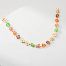 Halsband, bunte kleine Gänseblümchen-Emaille-Halskette für Frauen, Blumenmuster, kurzer Stil, Urlaubsgeschenk, Modeschmuck, Accessoires, CN005