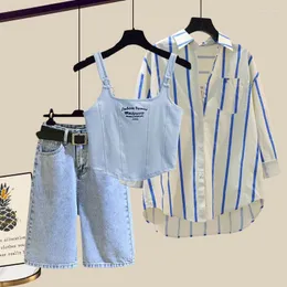 Женские спортивные костюмы Лето с тремя предметами 2023 камизола поднятая рубашка джинсовая рубашка.