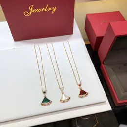 Luxury jewelry divas dream Necklaces designers Fan shape necklace diamonds White pink Green Chalcedony small skirt female elegant jewelry designer necklace