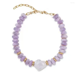 Choker Natural Stone Pärled Kunzite Gold-Plated Bead Collar Freshwater Accenters stora barock Pärlfokal Krokfästning Halsband Kvinnor