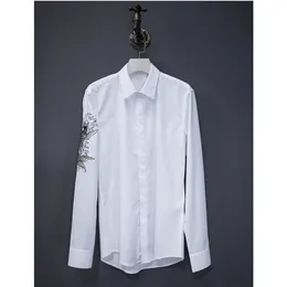 Minglu Men Shird Luxury Carp Embroidery Leng Sleeve Mens Dress Shirts Slim Fit Casual Cotton Shirts Man Solid Mensシャツ