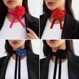 Łańcuchy elegancki kwiat wielki róży koreański aksamitny naszyjnik na choker dla kobiet ślub ślubny got krótki łańcuch obojczyka