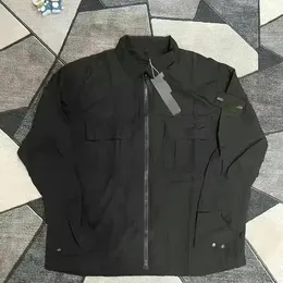 Projektant kieszonkowych Kamienka Kaptena Kurtka Long Rleeve Zapip Odznaki Mężczyzn Company Casual Płaszcz Windbreaker Emcodiery Mens Shirts Tidal Flow Design J2