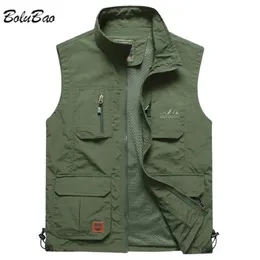 Coletes Masculinos BOLUBAO Colete Malha Multi Bolso Secagem Rápida Pesca Jaqueta Sem Mangas Repórter Solto Ao Ar Livre Casual Colete Fino Colete Masculino 230803