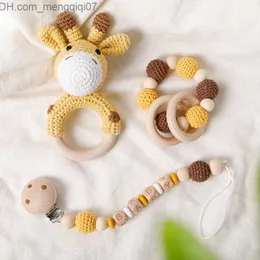 PACIFIER HOLDER CLIPS# 1PC Baby Wood Rattlesnake Plush Crochet Giraffe Animal Music Bell Personlig NIPPLE Kedjeklip Tandarmband Nyfödd leksak Z230804