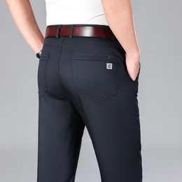 Pantaloni da uomo Business Casual Uomo Tinta unita Pantaloni a gamba dritta per uomo 2023 Primavera e autunno Abbigliamento di alta qualità 230804