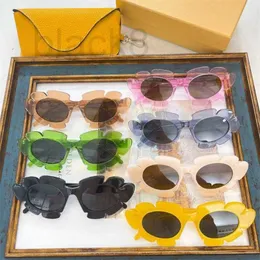 Solglasögon designer Luo Yis stil fashionabla solglasögon, kvinnlig stjärns samma kattens ögonsolglasögon, herrmode LW40088 QYES