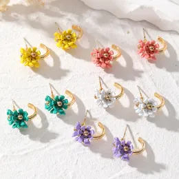Gold Metal Hoop örhängen Pastoral Fresh Style Flower Trendry Ear Stud Girl Travel Earrings Jewelry