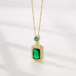 Kedjor Hiyee Classic Emerald Zircon Pendant Women's Halsband Rostfritt stål O Word Chain Waterproof Send Girl Friend Jewelry