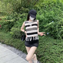 Women's T-Shirt Designer 23 Summer New CE Home Fringe Contrast Stripe Sleeveless Knitted Top for Women G36H