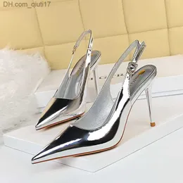 Dress Shoes Shiny high heels bouncy back gold and silver women's pumps metal sandals pointed toes slim high heels elegant women's shoes party Z230804