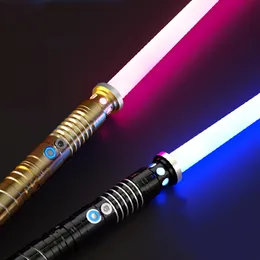 LED SchwerterWaffen Lichtschwert Metall RGB Laser Schwert Spielzeug Lichtschwert 7 Farbwechsel Kinder Soundfonts Force FX FOC Blaster Jedi Geschenk 230804