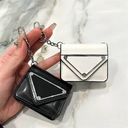 Designer Airpod Case Qith Chain Leather Triangle Fashion Airpod 1 2 3 Pro Pro2 Cover White Black Unisex Luxury Gifts Earphone Protector