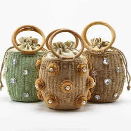 Evening Bags 2023 New Handmade Rhinestone Crystal Embellished Straw Bag Straw Bucket Bags Lady Travel Purses Handbags sac en paille femme J230804