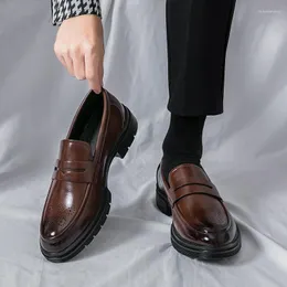 Elbise ayakkabıları kahverengi erkekler mokasenler brogue iş siyah el yapımı boyut 38-46