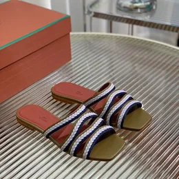 Top qulity Sprightly Charms Slides Chinelos Mules sandálias sem cadarço dedos abertos Designer de tecido de luxo Sola de couro moda Casual sapatos de areia calçados de fábrica Tamanho 35-41