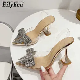 Scarpe eleganti Eilyken Fashion Crystal Paillettes Papillon Pompa da donna Sexy Dot Toe Tacco alto Sandali trasparenti in PVC Scarpe da ballo da sposa Z230804