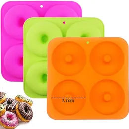 Stampi da forno 4 Stampi per ciambelle Torta al cioccolato Teglia da dessert Antiaderente Stampo in silicone Strumenti da forno Accessori decorativi 230803