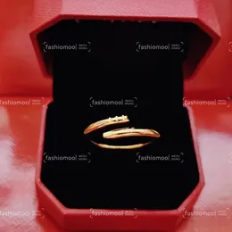 2020 Designer Titanium Steel Rose Gold Womens Love Ring Deluxe Zirconia Engagement Ring Mens Jewelry Gift Fashion Accessories Ribbon Box