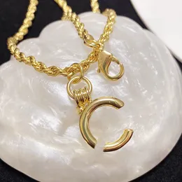 Дизайнерские золотые серебристые серебристые ожерелья для подвески Che Chain Crysatal Choker Brand Ccity Ожерелья для женщин свадебная вечеринка в паре подарки 37