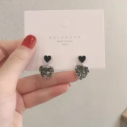 Brincos pendentes com design de joias de cristal preto de alta qualidade, moda coreana, declaração de amor simples para mulheres.