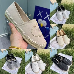 P Marke Dreieck Damen Freizeitschuhe flache Segeltuchschuhe glitzernde Kristall Damen Fischerschuhe Sandalen Sommer Metall Logo gestrickte gewebte Sohlen Segeltuchschuhe 35-40