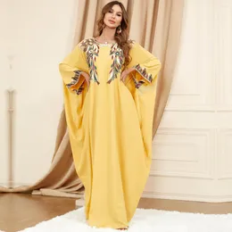 Etnik Giyim Sarı Müslüman Abayas Kadınlar İçin Lüks Çiçek Nakamı Batwing Sleeve Kimono Gevşek Fas Kaftan Dubai Elbiseler 2023