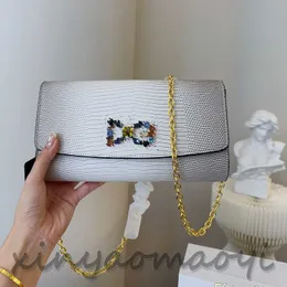 Bolsa de luxo de envelope Bolsa de flapa de pele de bezerro de pele de alta qualidade, bolsa de embreagem de casamento, bolsa feminina, bolsa de cadeia de envelopes de jóias, bolsa de impressão de cobra