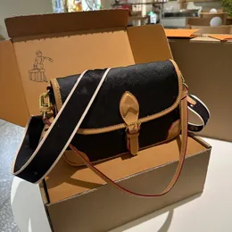 Bubblegram haft haftowa torba bagietki dla kobiet mody zakupowe torby na ramię hobo torebka crossbody torba posłańca skóra luksusowe torebki designerskie Tote
