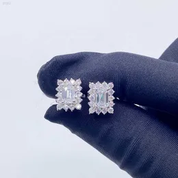 Pass Diamond Tester in Stock Iced Out Hiphop Style 925 Sterling Silver Vvs Baguette Moissanite Women Stud Earrings